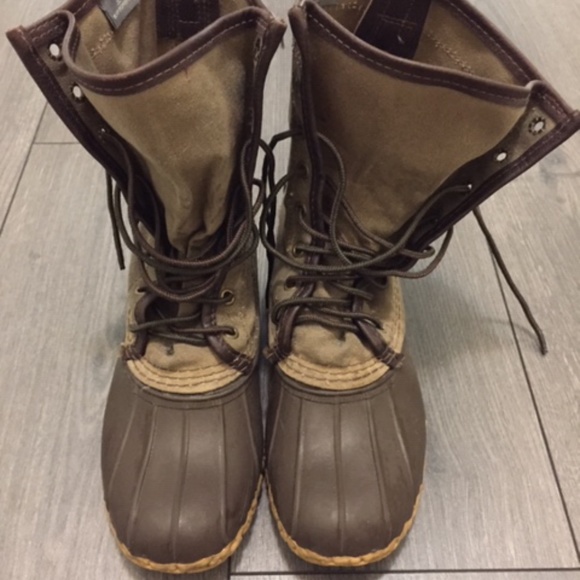 LL Bean Signature Waxed-Canvas Maine Hunting Boot - Picture 4 of 8